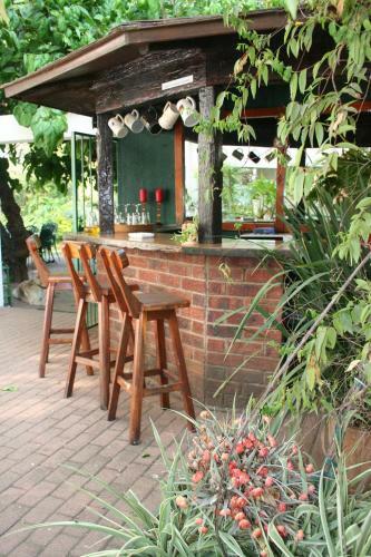 Hostal Riverbend Country House