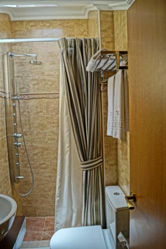 Hostal Cimavilla Rooms