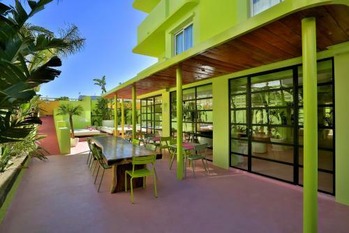 Hotel Tropicana Ibiza Suites - Adults Only
