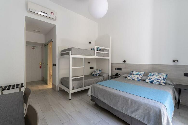 Hostal Castilla II Puerta Del Sol