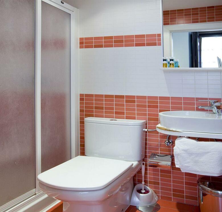 Hostal Castilla II Puerta Del Sol