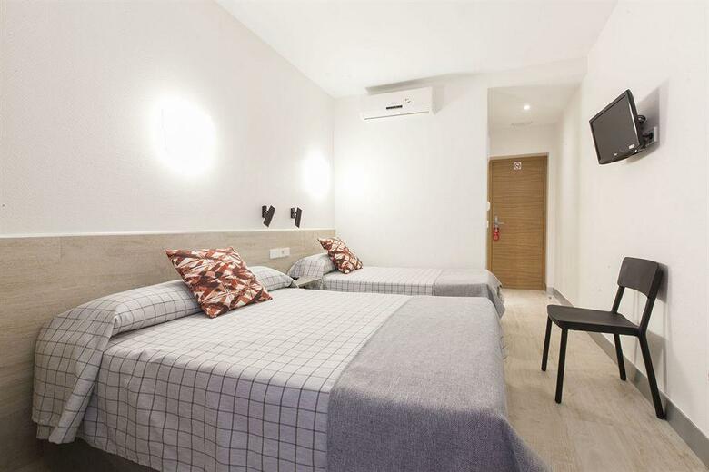 Hostal Castilla II Puerta Del Sol