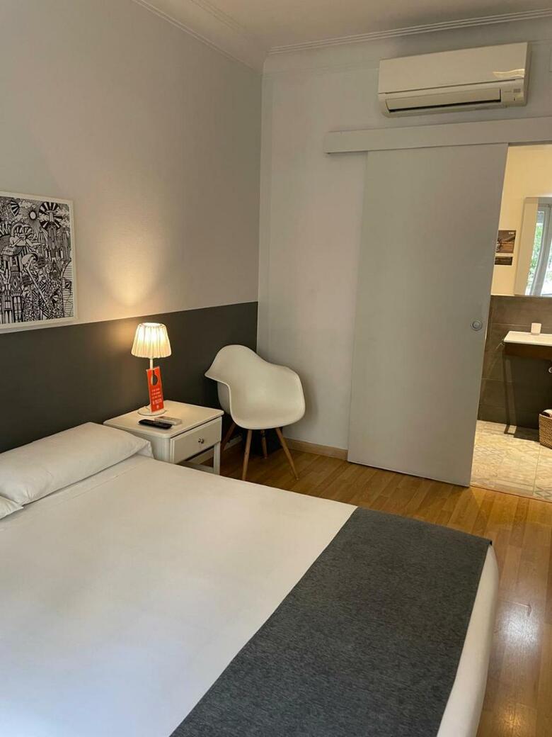 Hostal El Ninot