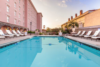 Mills House Wyndham Grand Hotel