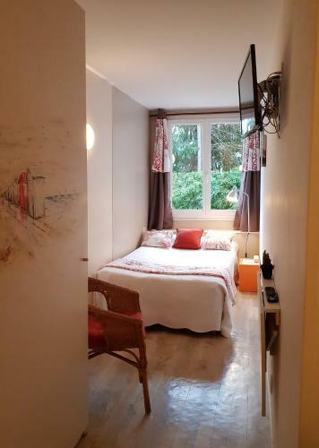 Hotel H�tel De La C�te Fleurie
