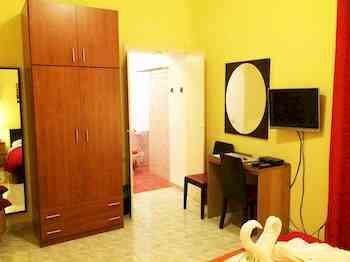 Hostal Roman Holidays Rooms Otranto
