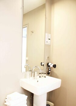 Hotel H�tel Henri IV