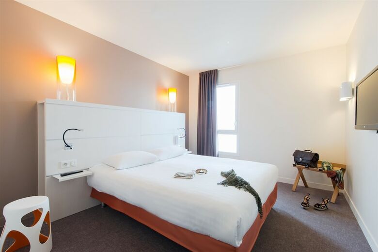 Hotel Kyriad La Rochelle Centre - Les Minimes