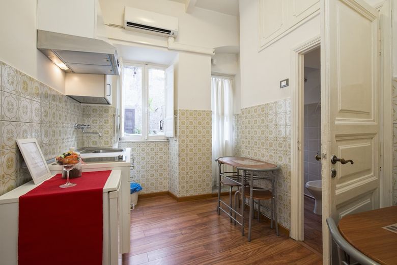 Hostal Navona Tower Relais