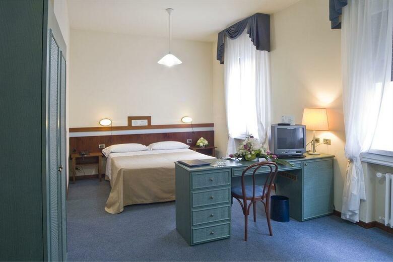 Hotel Centrale Byron