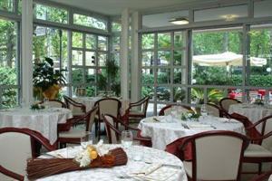 Hotel Athena