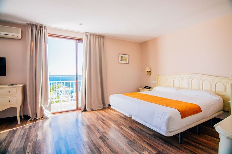 Hotel Roger De Flor Seleqtta