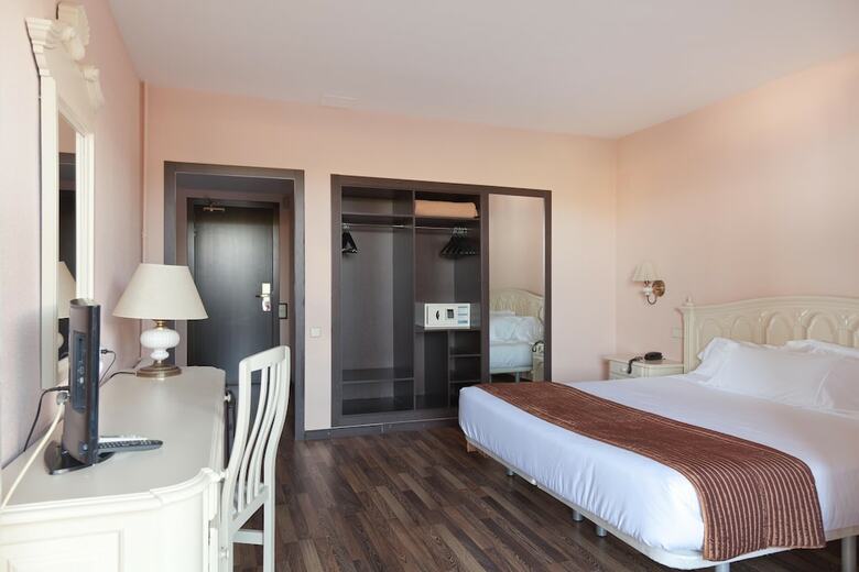 Hotel Roger De Flor Seleqtta