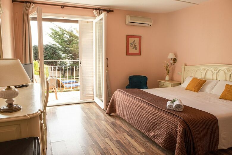Hotel Roger De Flor Seleqtta