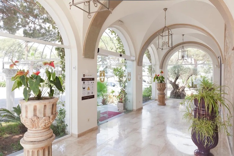 Hotel Roger De Flor Seleqtta