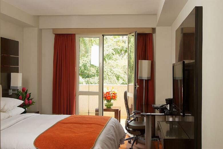 Hotel Altamira Village
