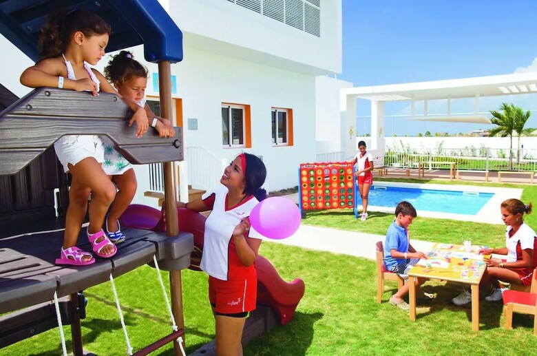 Hotel Riu Playa Blanca