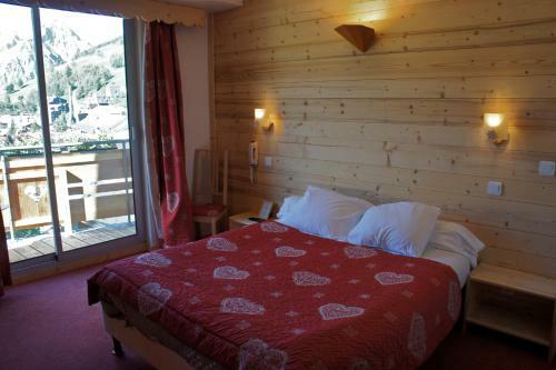 Hotel Adret