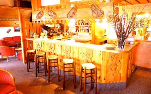 Hotel Adret