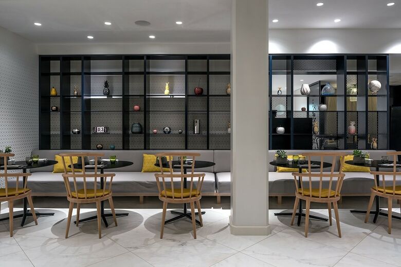 Hotel Radisson Blu Charles De Gaulle Airport