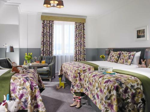 Hotel Carrigaline Court