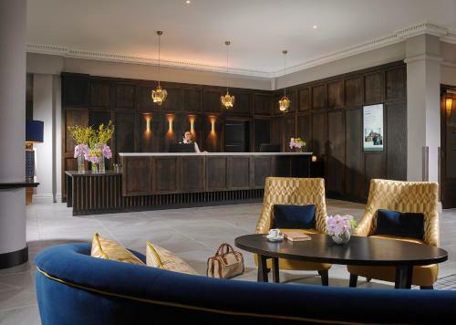 Hotel Carrigaline Court