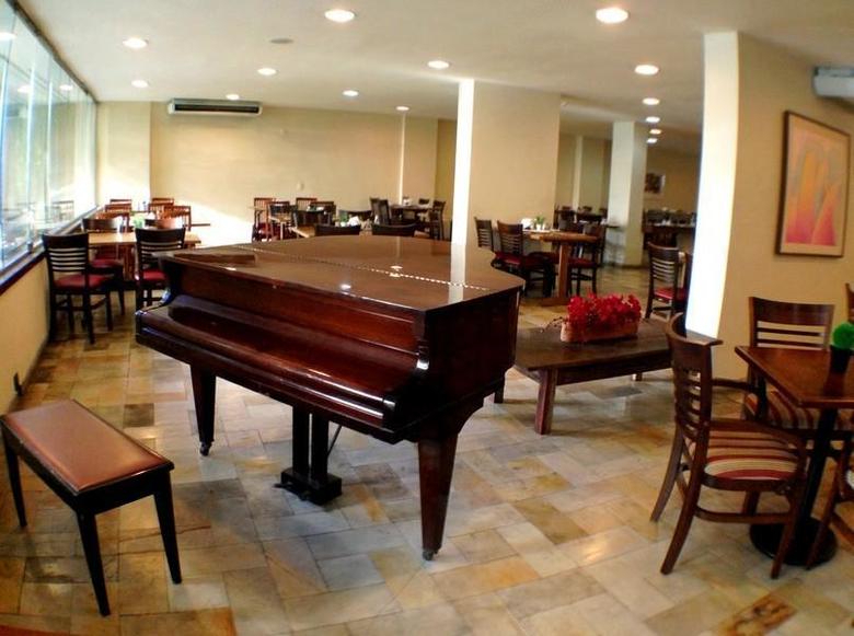 Hotel Copacabana Suites