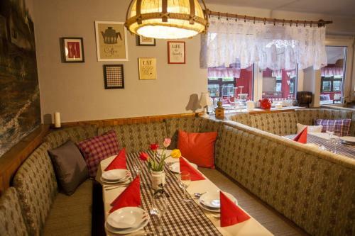 Hostal Emese Vend�gh�z Noszvaj