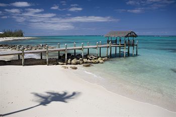 Hotel Compass Point Beach Resort