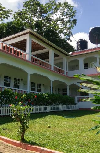 Hostal Polish Princess Guest House