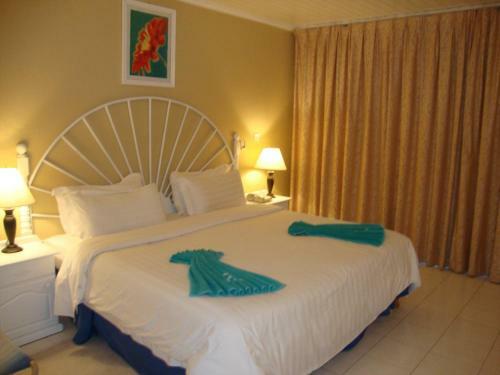 Hotel Discovery Bay By Rex Resorts