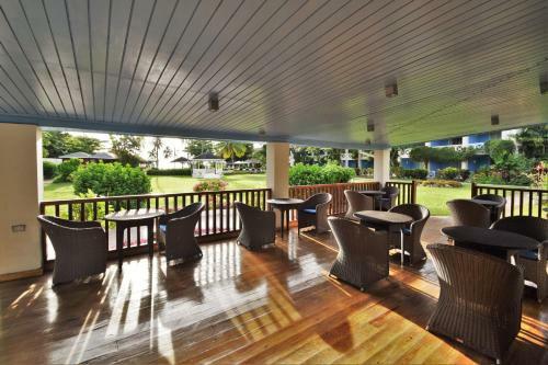 Hotel Discovery Bay By Rex Resorts