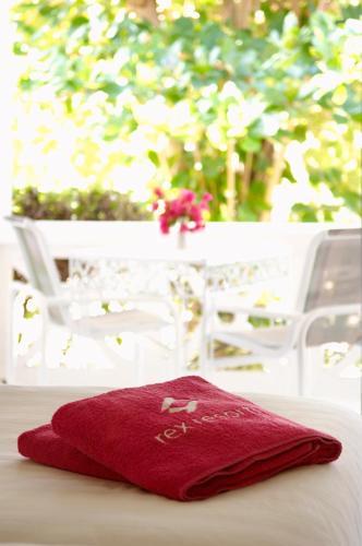 Hotel Discovery Bay By Rex Resorts