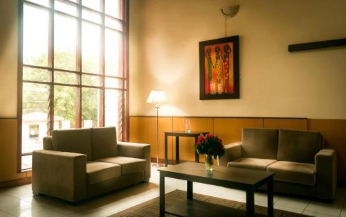 Hotel Serendib Suites And Conference Center