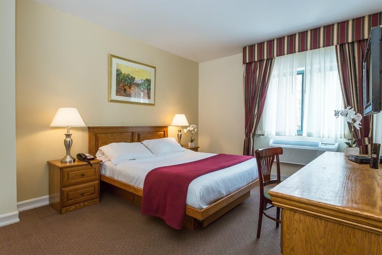 Chelsea Savoy Hotel