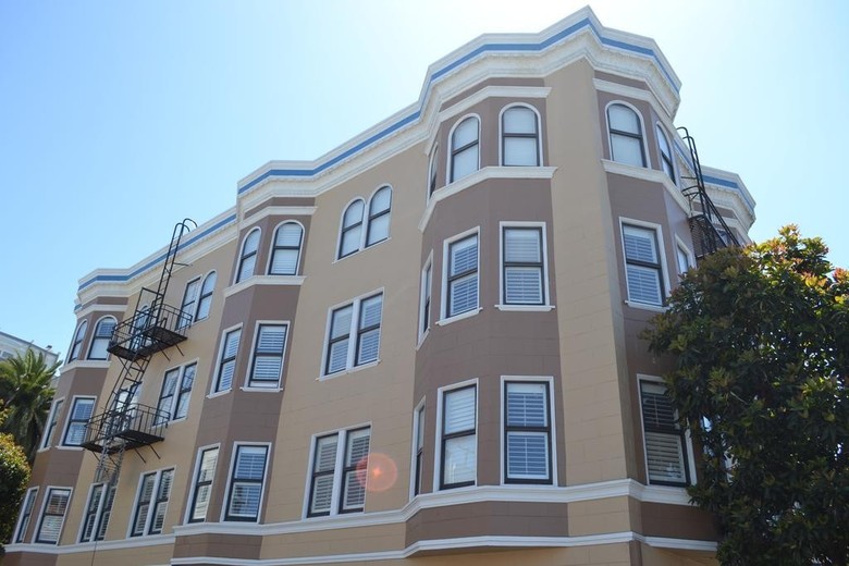 Hotel Alpha Inn And Suites