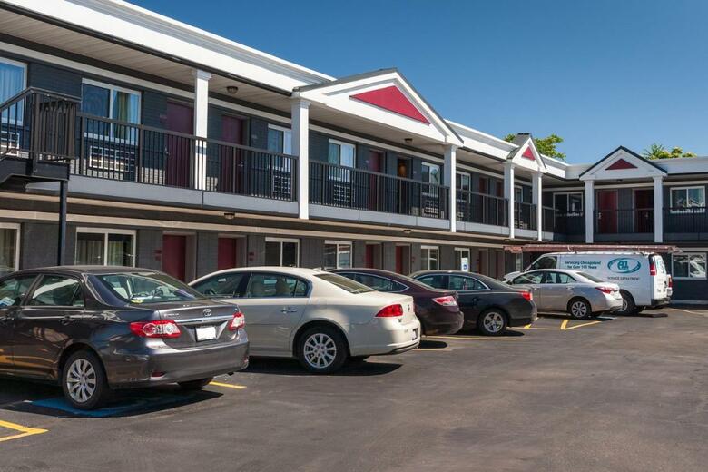 Hotel Carlton Inn Midway