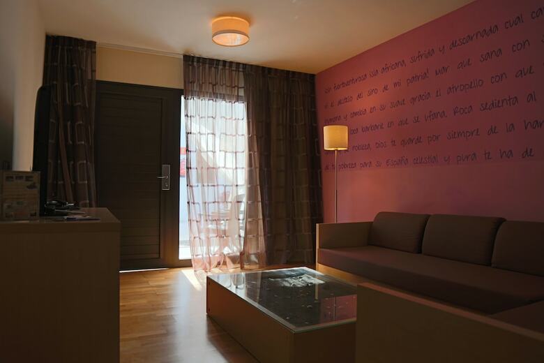 Hotel Romantic Fantasia Dreams