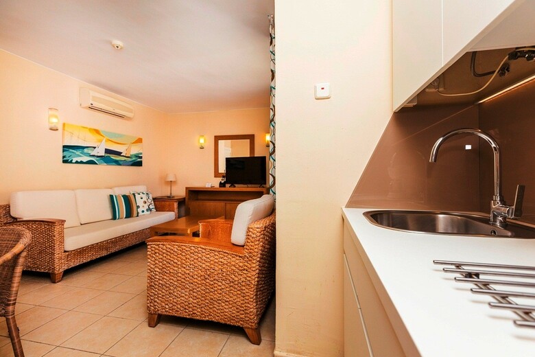 Apartamentos Livvo Puerto De Mog�n