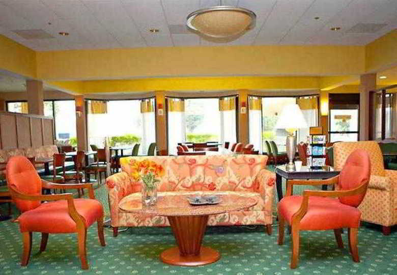 Hotel Courtyard By Marriott Dallas/lbj At Josey