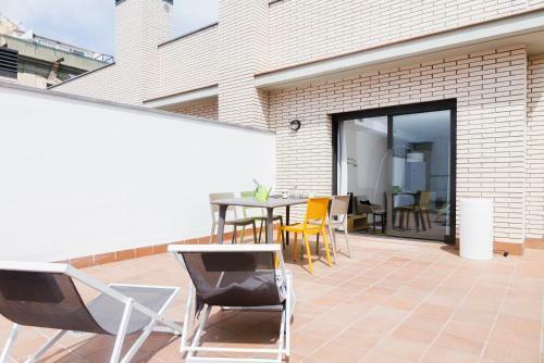 Feelathome Plaza Apartments
