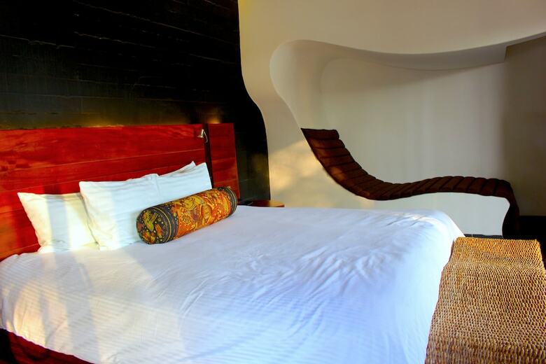 Hotel Isla Tajin Beach And River Resort