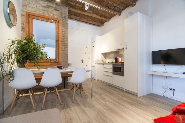 Apartamento Happy People Sagrada Familia Gaud�