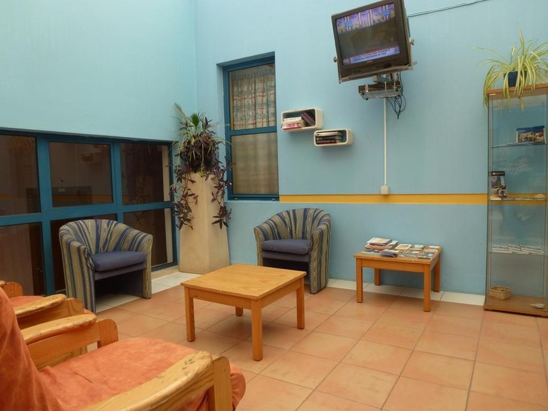 Hi Hostel Faro- Pousada de Juventude