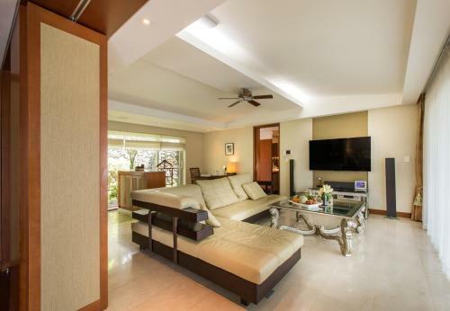 The Seaes Hotel & Resort