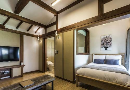 The Seaes Hotel & Resort