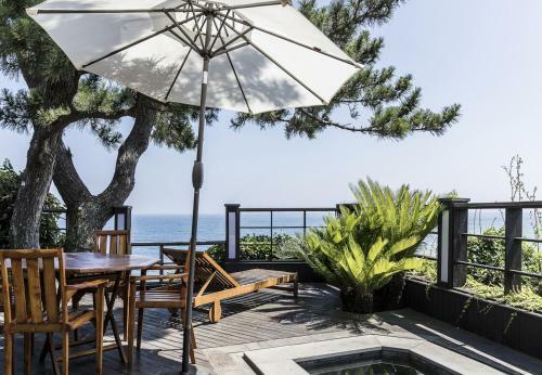 The Seaes Hotel & Resort