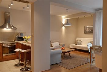 Angel Plaza Apartments