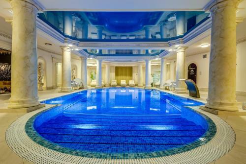 Hostal Paacyk Otrbusy Business & Spa