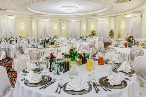 Hostal Paacyk Otrbusy Business & Spa